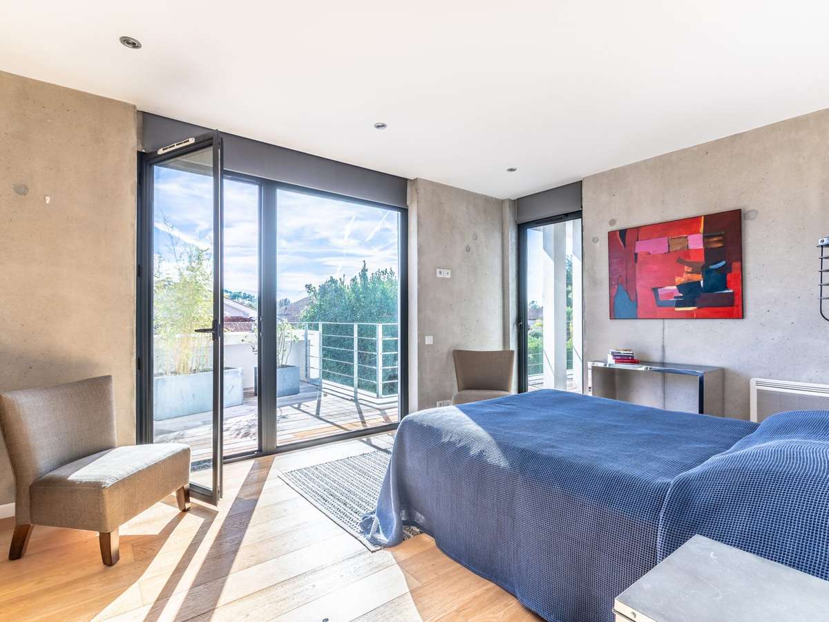 House Biarritz