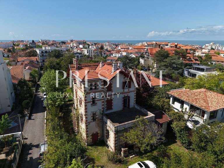 Maison Biarritz - 6 chambres - 266m²