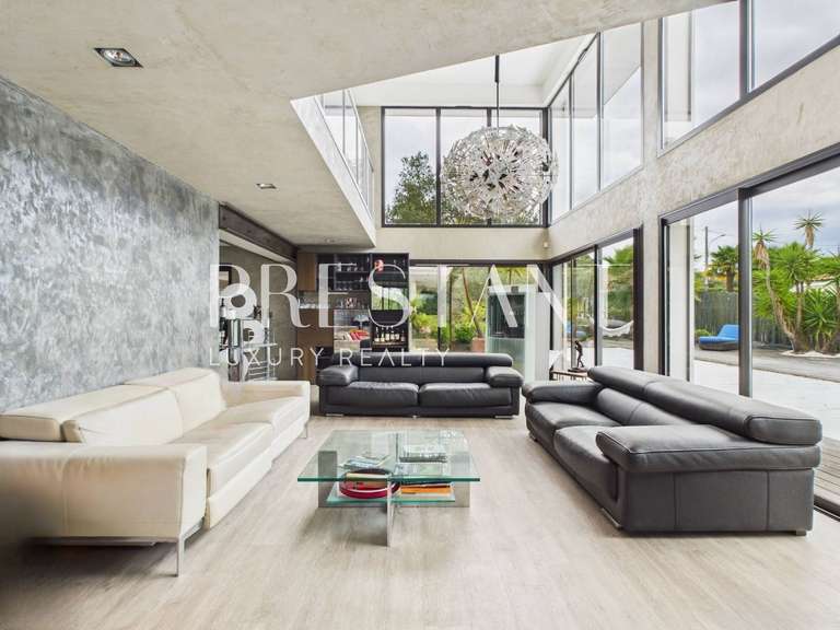 House Biarritz - 5 bedrooms - 323m²