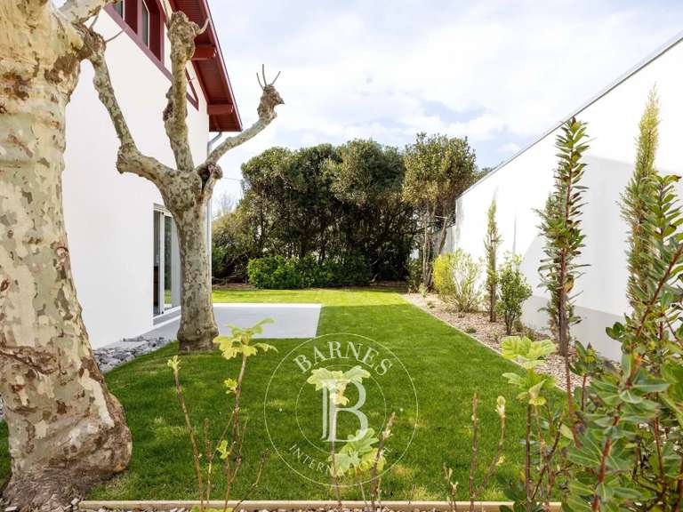 Maison Biarritz - 5 chambres - 235m²