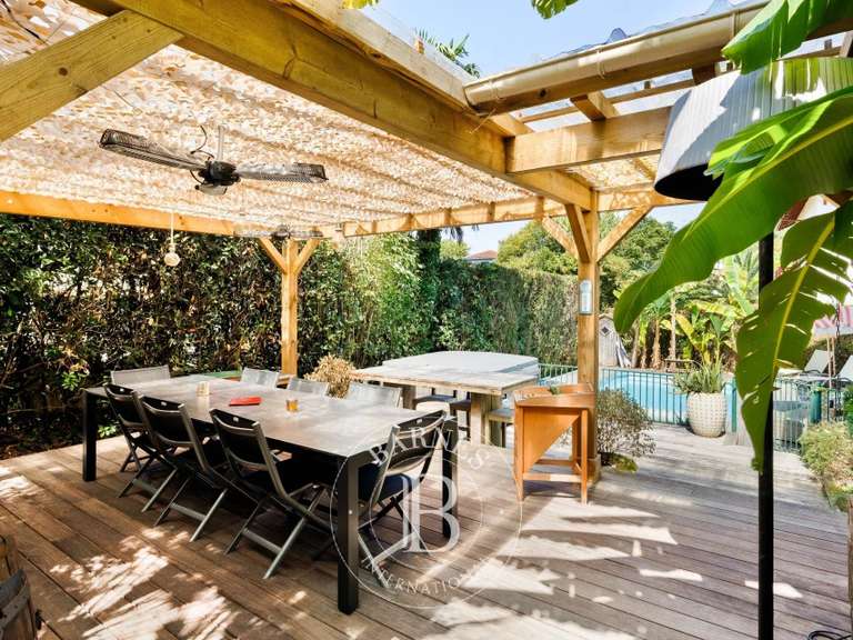 Maison Biarritz - 5 chambres - 303m²