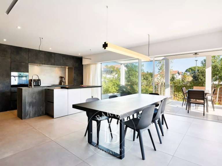 Maison Biarritz - 5 chambres - 310m²
