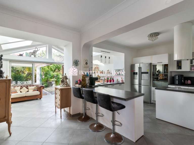 Maison Biarritz - 6 chambres - 196m²