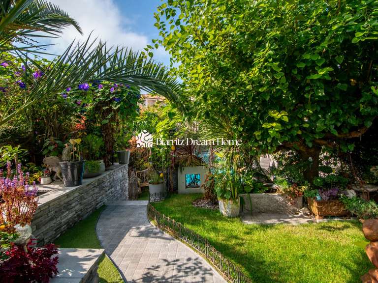 Maison Biarritz - 6 chambres - 196m²