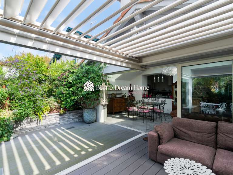 Maison Biarritz - 6 chambres - 196m²