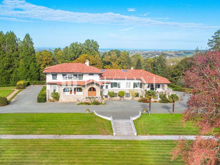 House Biarritz - 8 bedrooms - 550m²