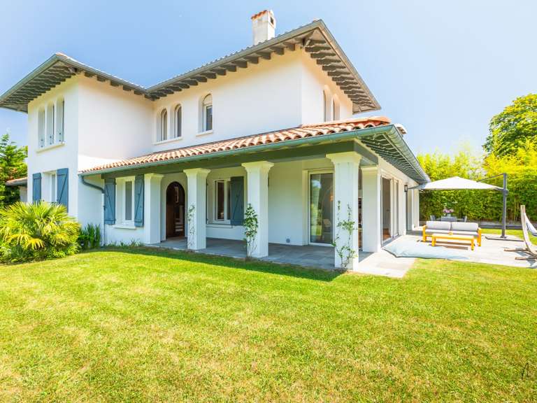 House Biarritz - 6 bedrooms - 275m²