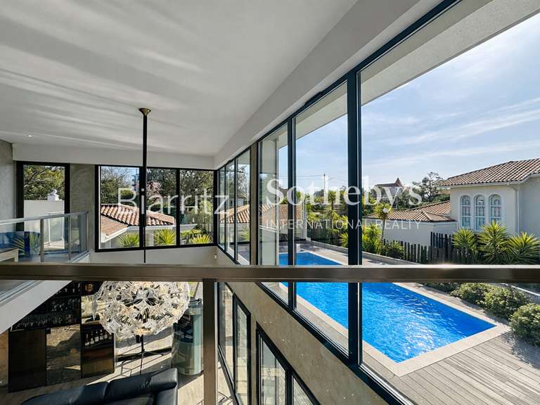 House Biarritz - 5 bedrooms - 323m²