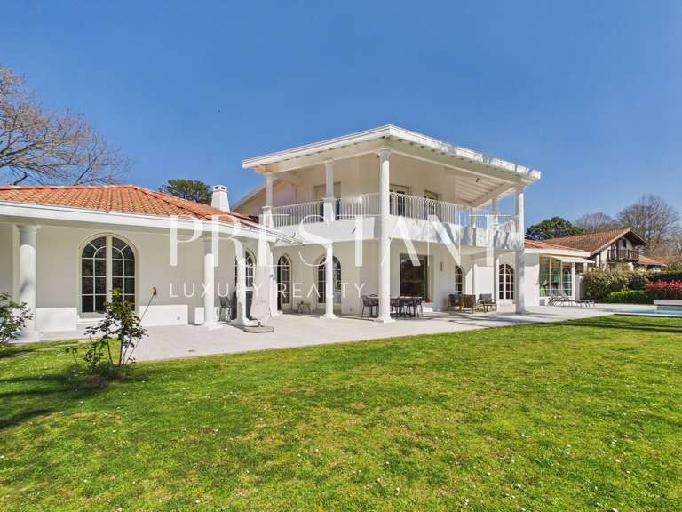 Maison Biarritz - 4 chambres - 344m²