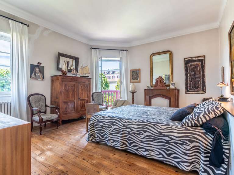 House Biarritz - 4 bedrooms - 214m²