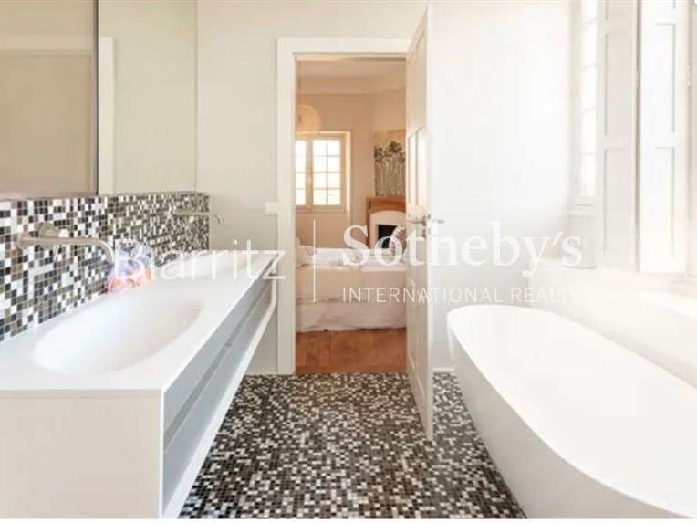 Maison Biarritz - 7 chambres - 300m²