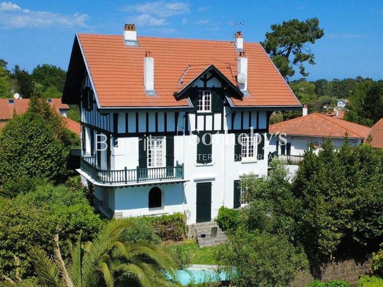 Maison Biarritz - 7 chambres - 300m²