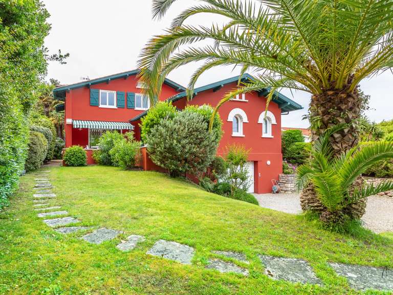 House Biarritz - 6 bedrooms - 220m²