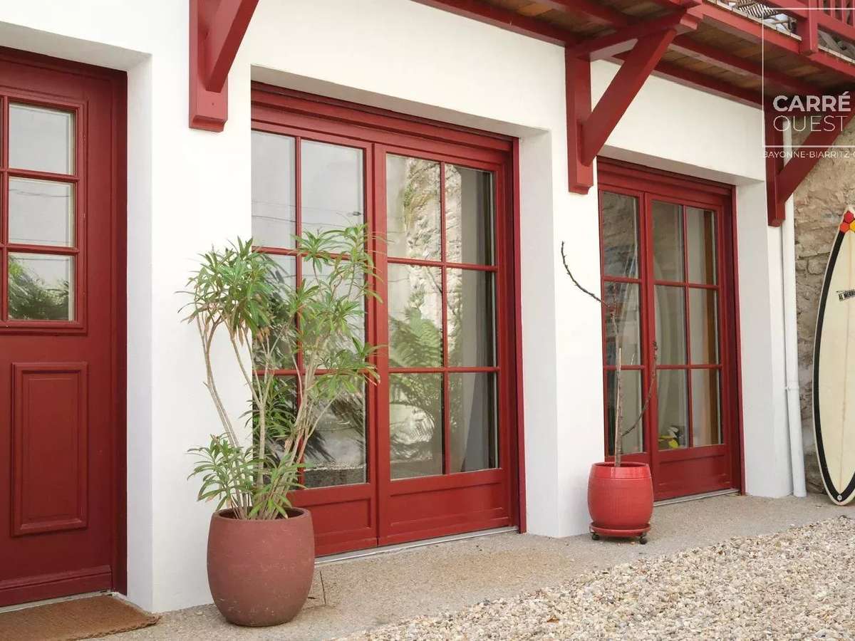 House Biarritz