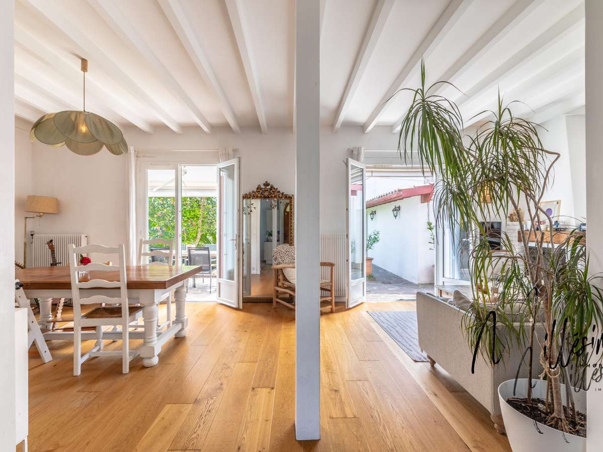 House Biarritz