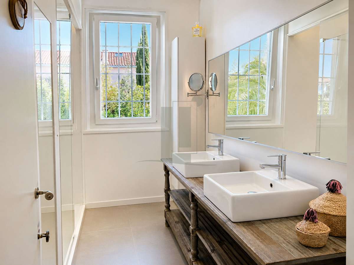 House Biarritz