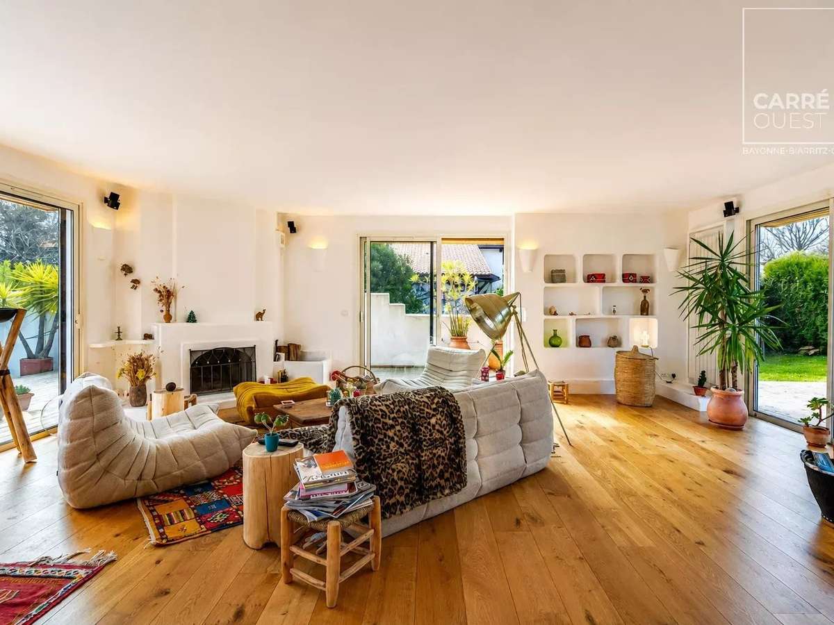 House Biarritz