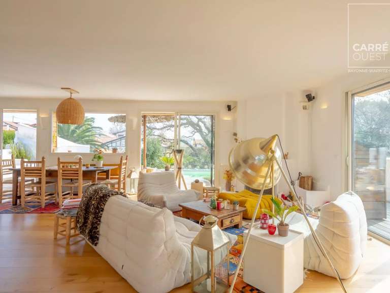 House Biarritz - 4 bedrooms - 210m²