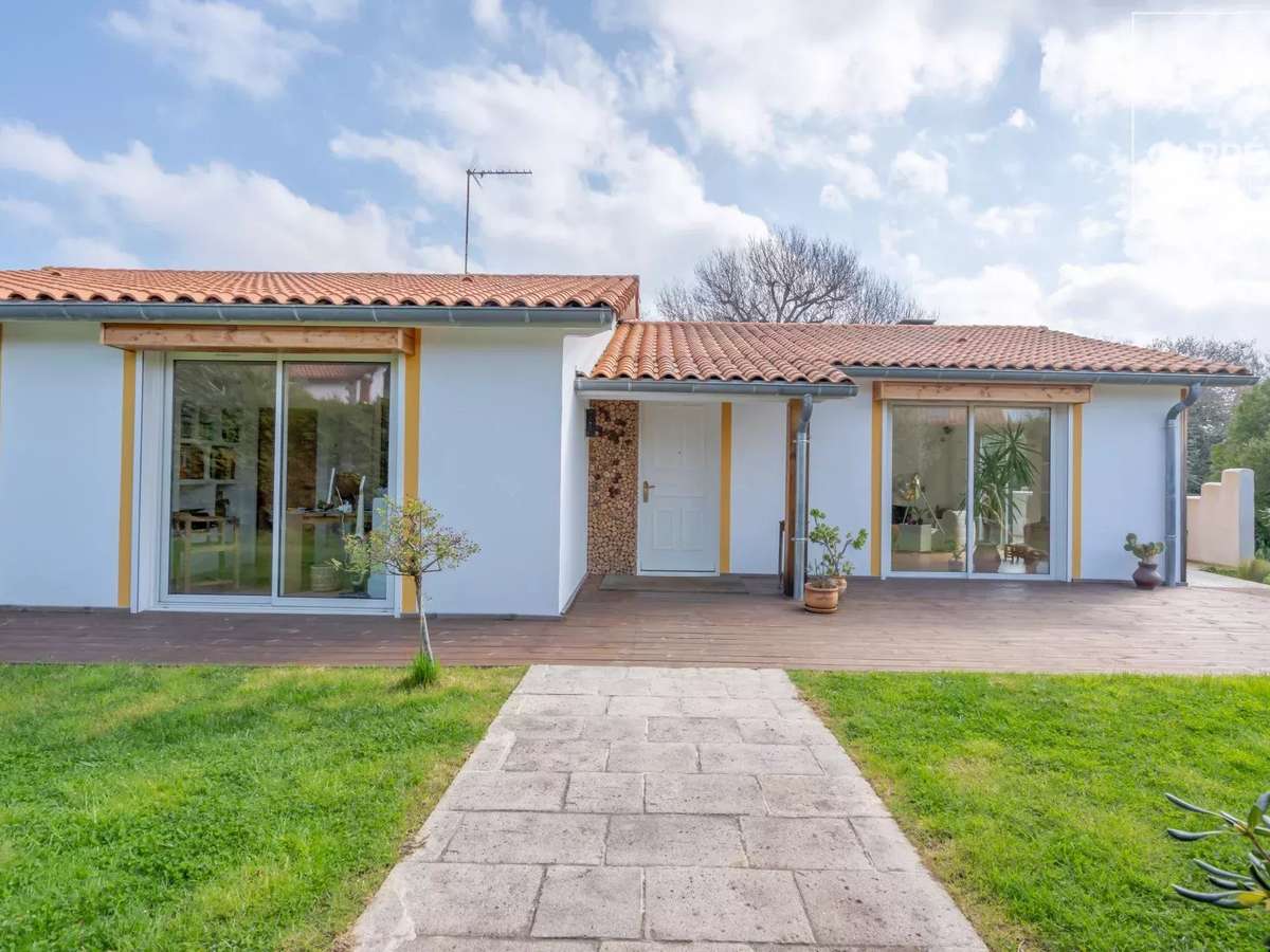 House Biarritz
