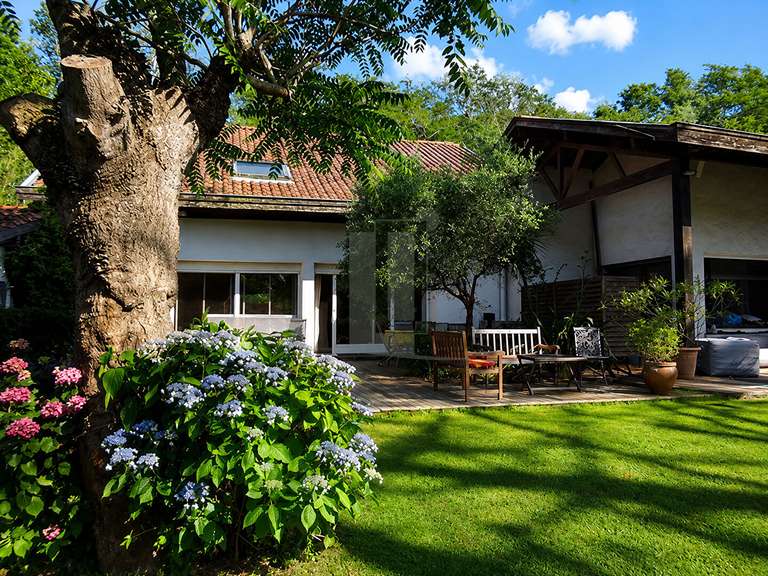 House Biarritz - 3 bedrooms - 282m²