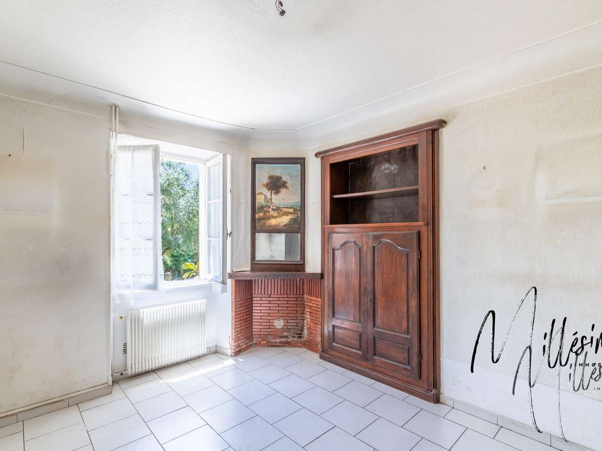 House Biarritz