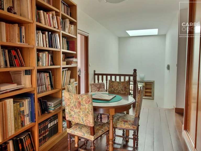 Maison Biarritz - 5 chambres - 270m²