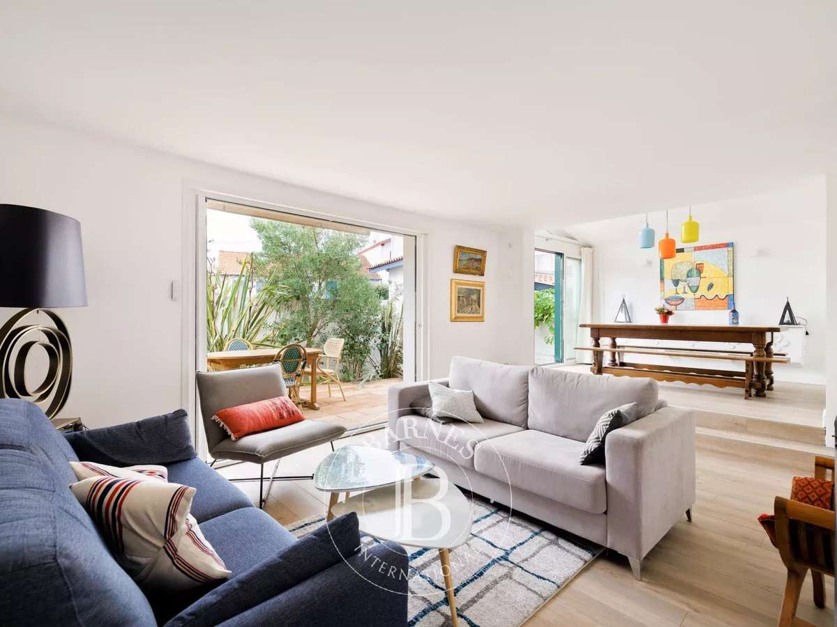 House Biarritz