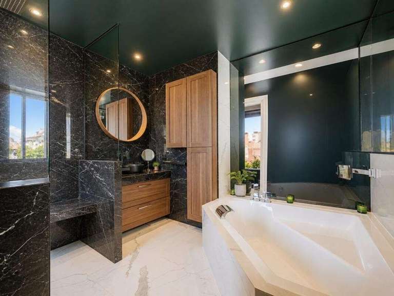 House Biarritz