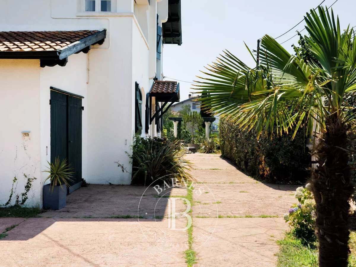 House Biarritz