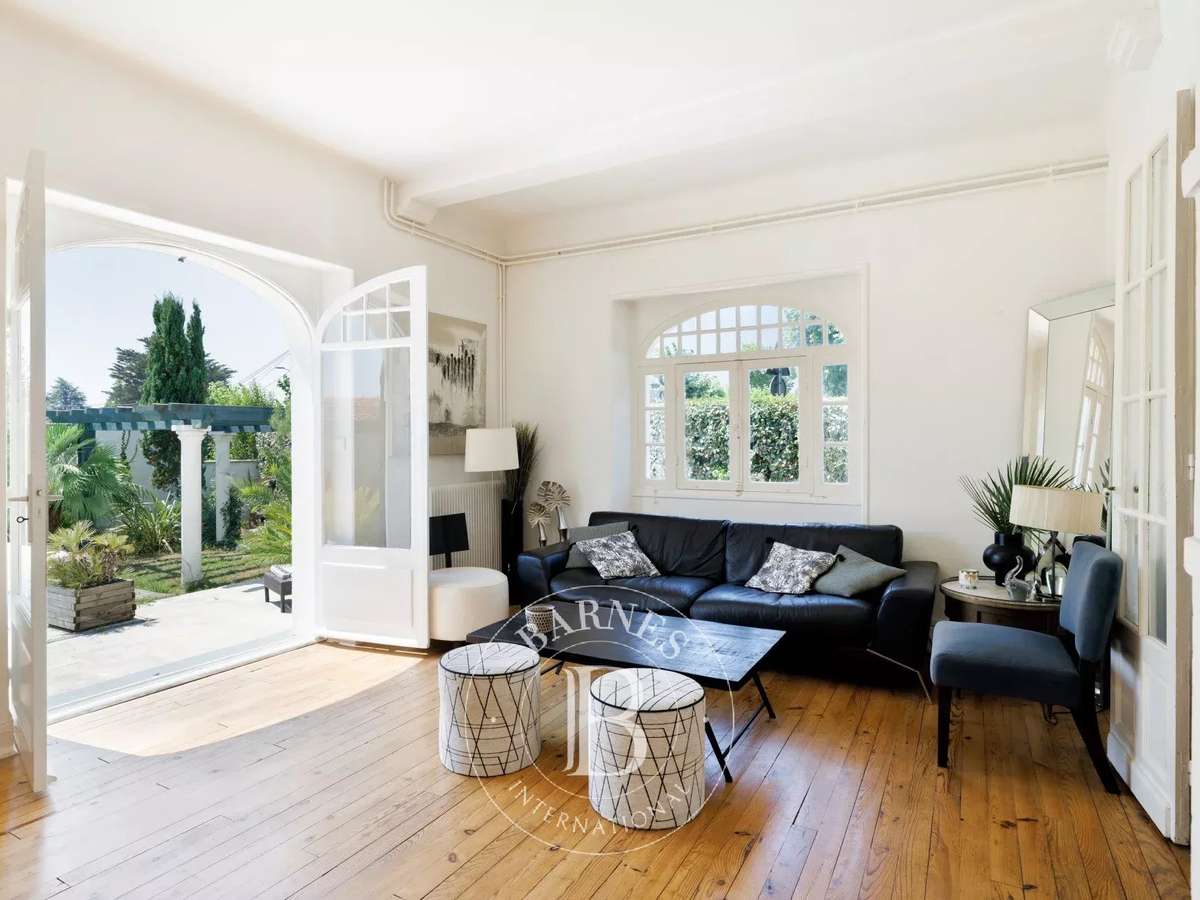 House Biarritz
