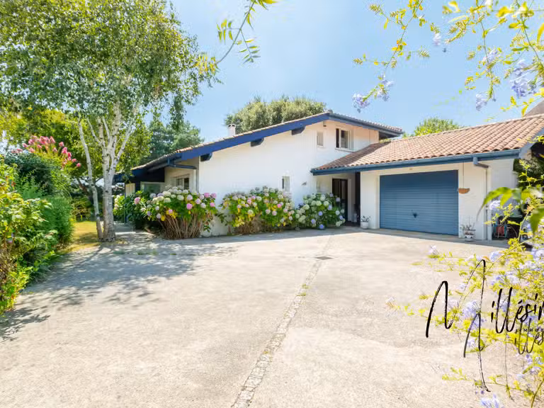 House Biarritz - 3 bedrooms - 161m²