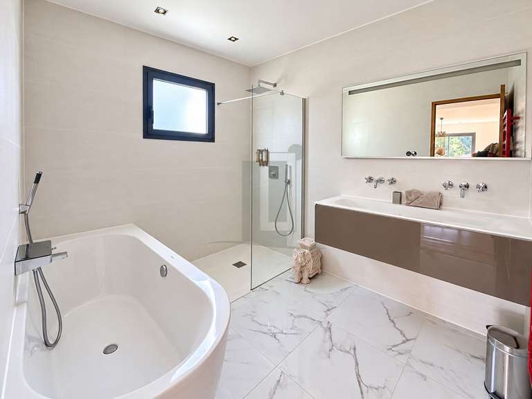 House Biarritz - 4 bedrooms - 180m²