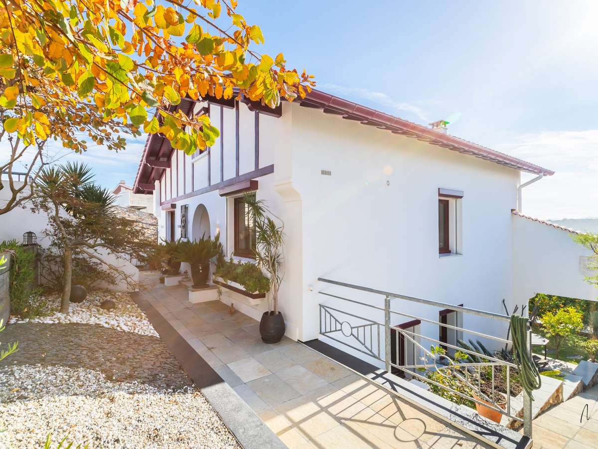 House Biarritz