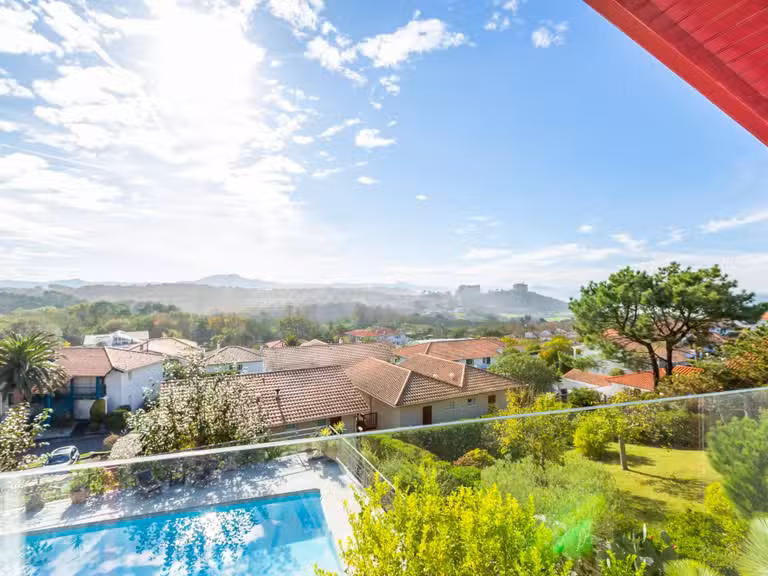 House Biarritz - 5 bedrooms - 207m²