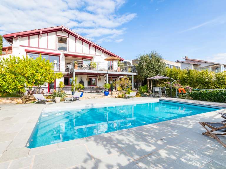 House Biarritz - 5 bedrooms - 207m²