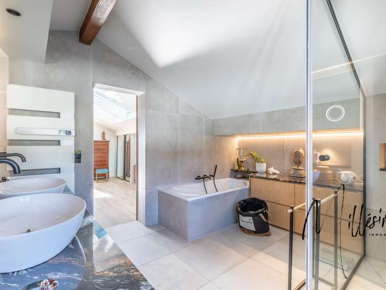 House Biarritz - 5 bedrooms - 207m²