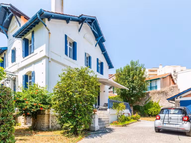 Maison Biarritz - 5 chambres - 242m²