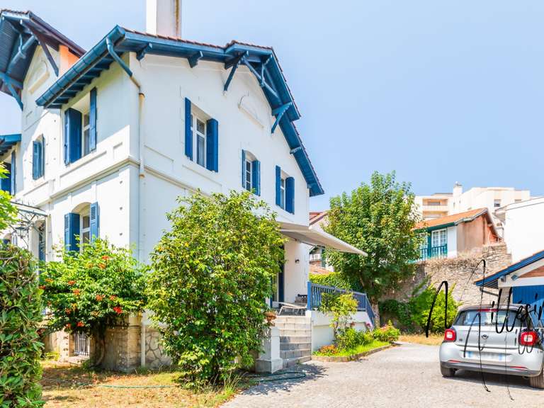Maison Biarritz - 5 chambres - 242m²