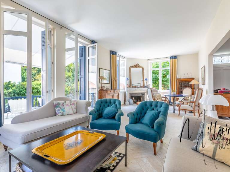 Maison Biarritz - 5 chambres - 242m²