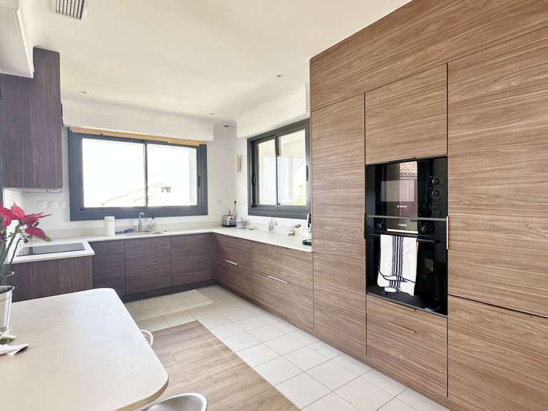 Villa avec Vue sur mer Biarritz - 6 chambres - 203m²