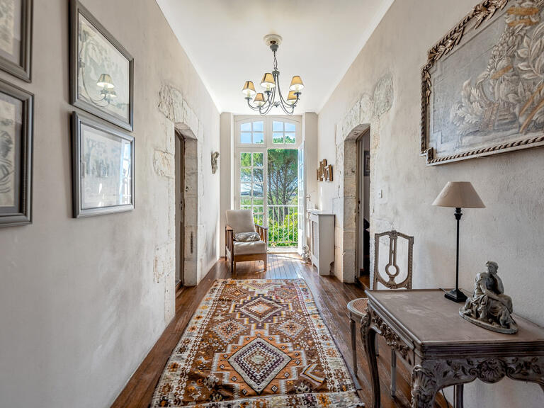 House Bidache - 4 bedrooms - 296m²