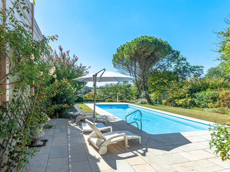 House Bidache - 4 bedrooms - 296m²
