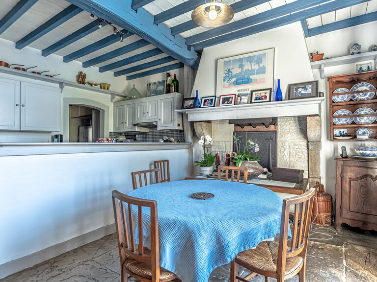 House Bidache - 4 bedrooms - 296m²