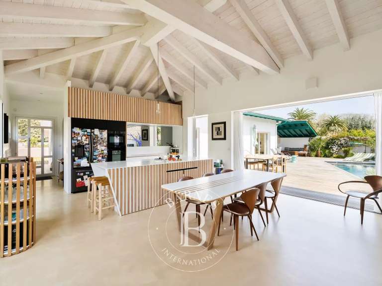 Maison Bidart - 4 chambres - 213m²