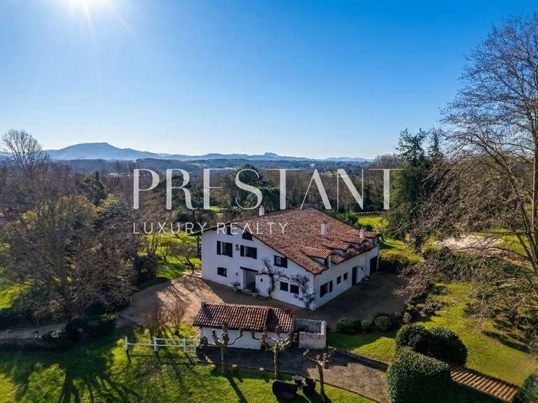 House Bidart - 7 bedrooms - 450m²