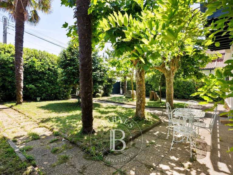 Maison Bidart - 5 chambres - 205m²