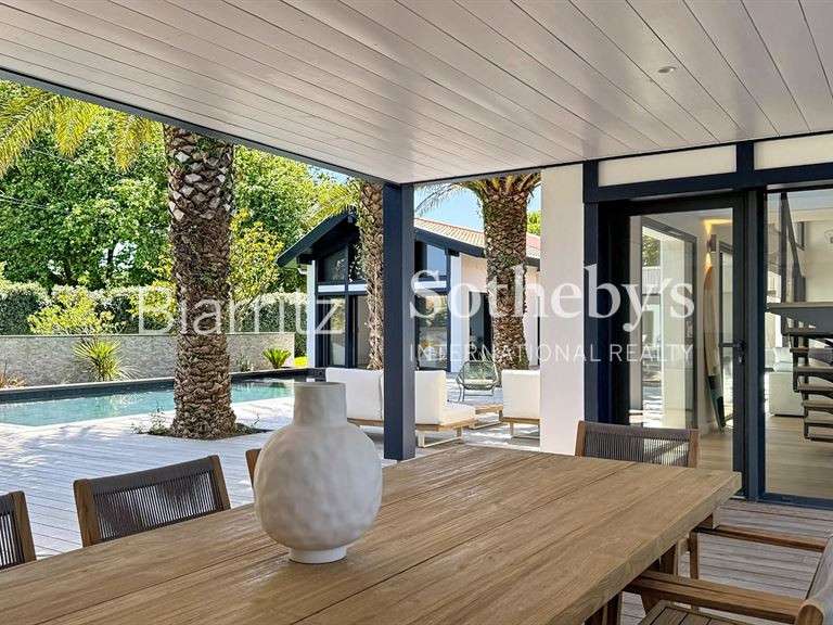 House Bidart - 5 bedrooms - 310m²