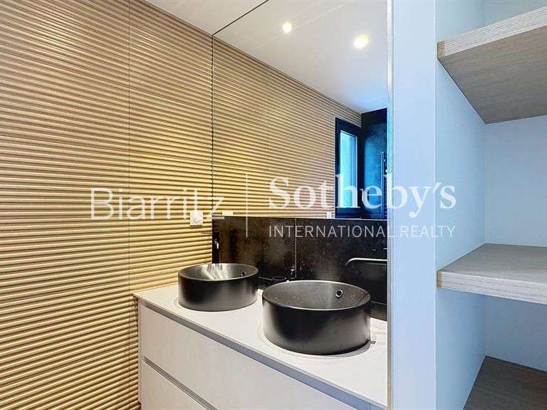 Maison Bidart - 5 chambres - 310m²