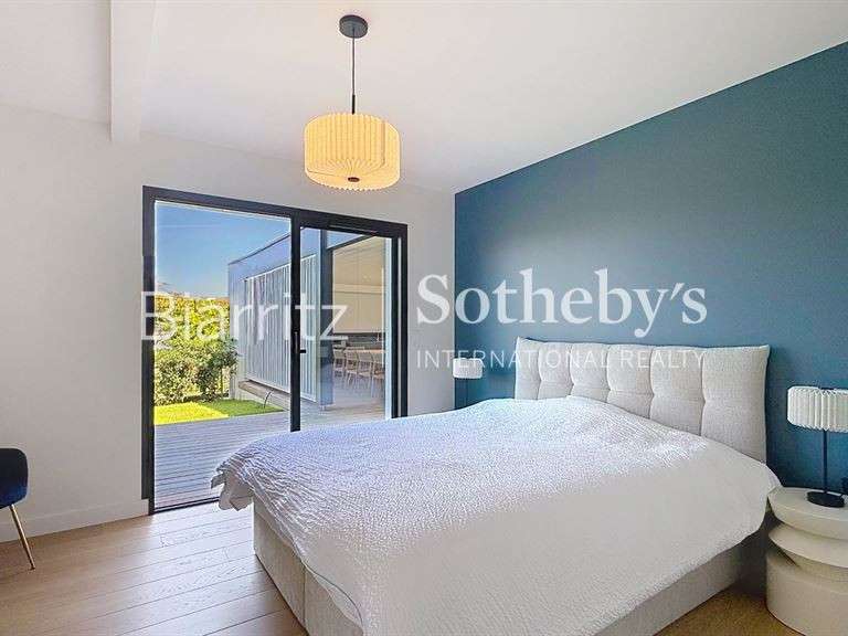 House Bidart - 5 bedrooms - 310m²