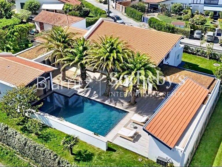Maison Bidart - 5 chambres - 310m²